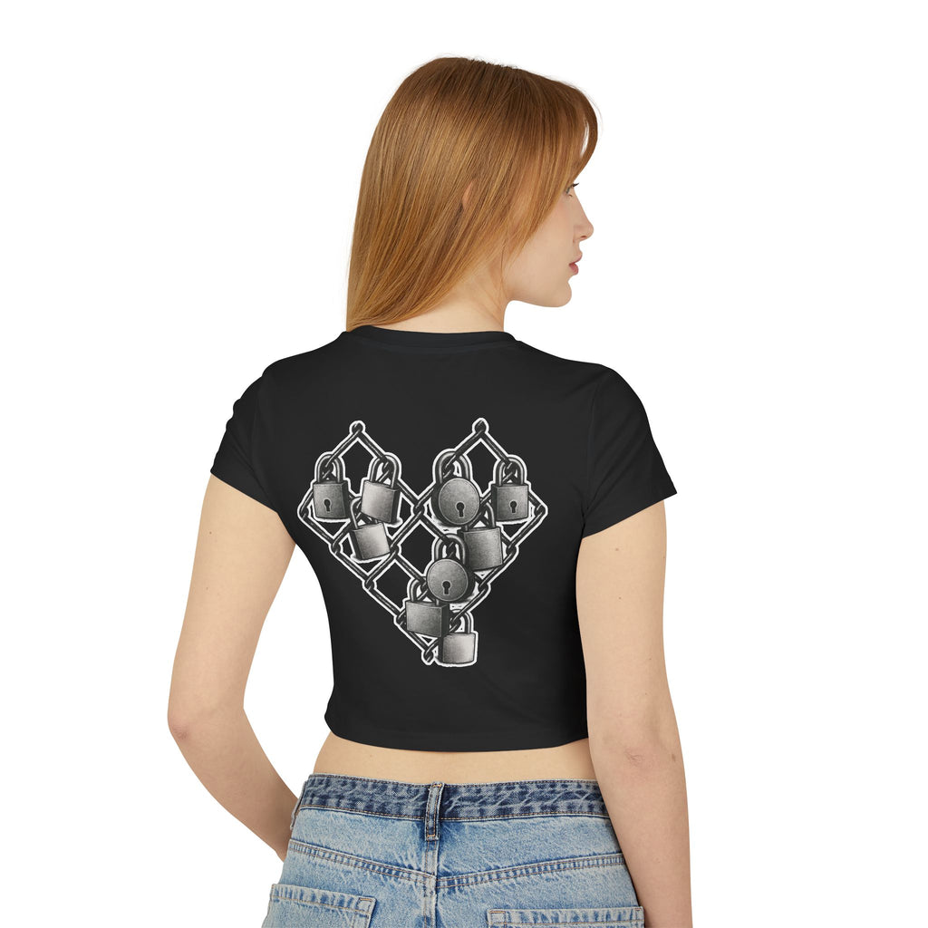 Trendy Women's Baby Tee with Heart Lock Design, Casual Top for Everyday Wear