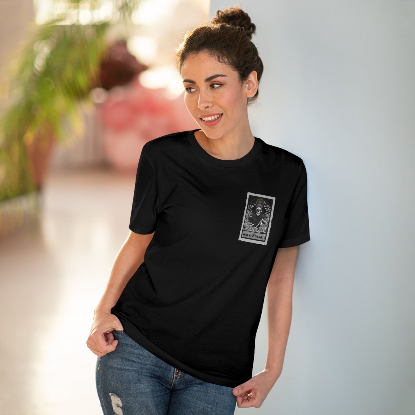 Organic Creator T-Shirt - Unisex | Artistic Skull Design for Creatives & Festival Lovers